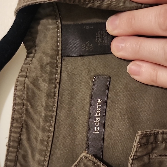 OLIVE GREEN SZ LG, BUTTON UP JACKET, LIZ CLAIBORNE - Picture 4 of 5